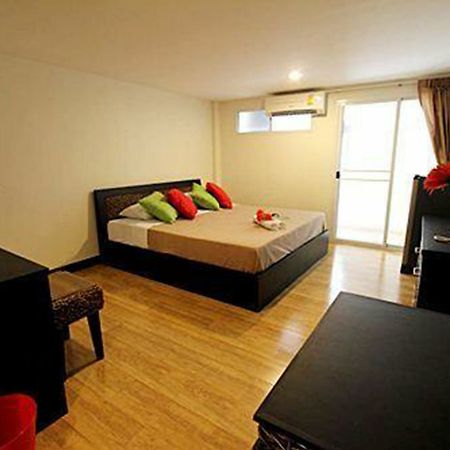 Hotel Leesort @ Onnuch à Bangkok Extérieur photo