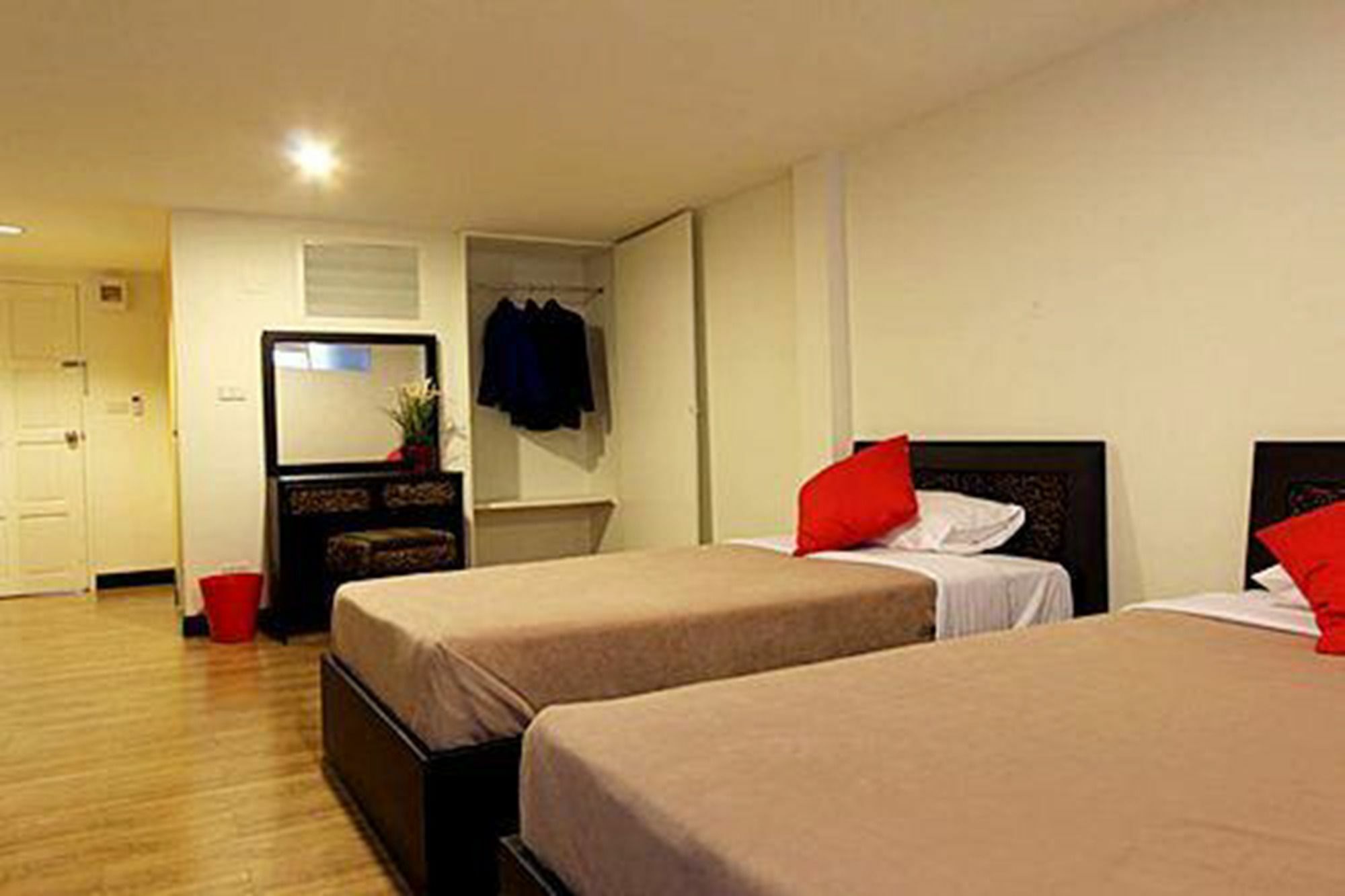 Hotel Leesort @ Onnuch à Bangkok Extérieur photo